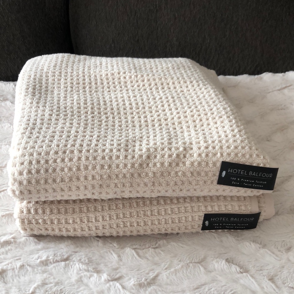 Hotel Balfour Tan Waffle Weave BATH Towels